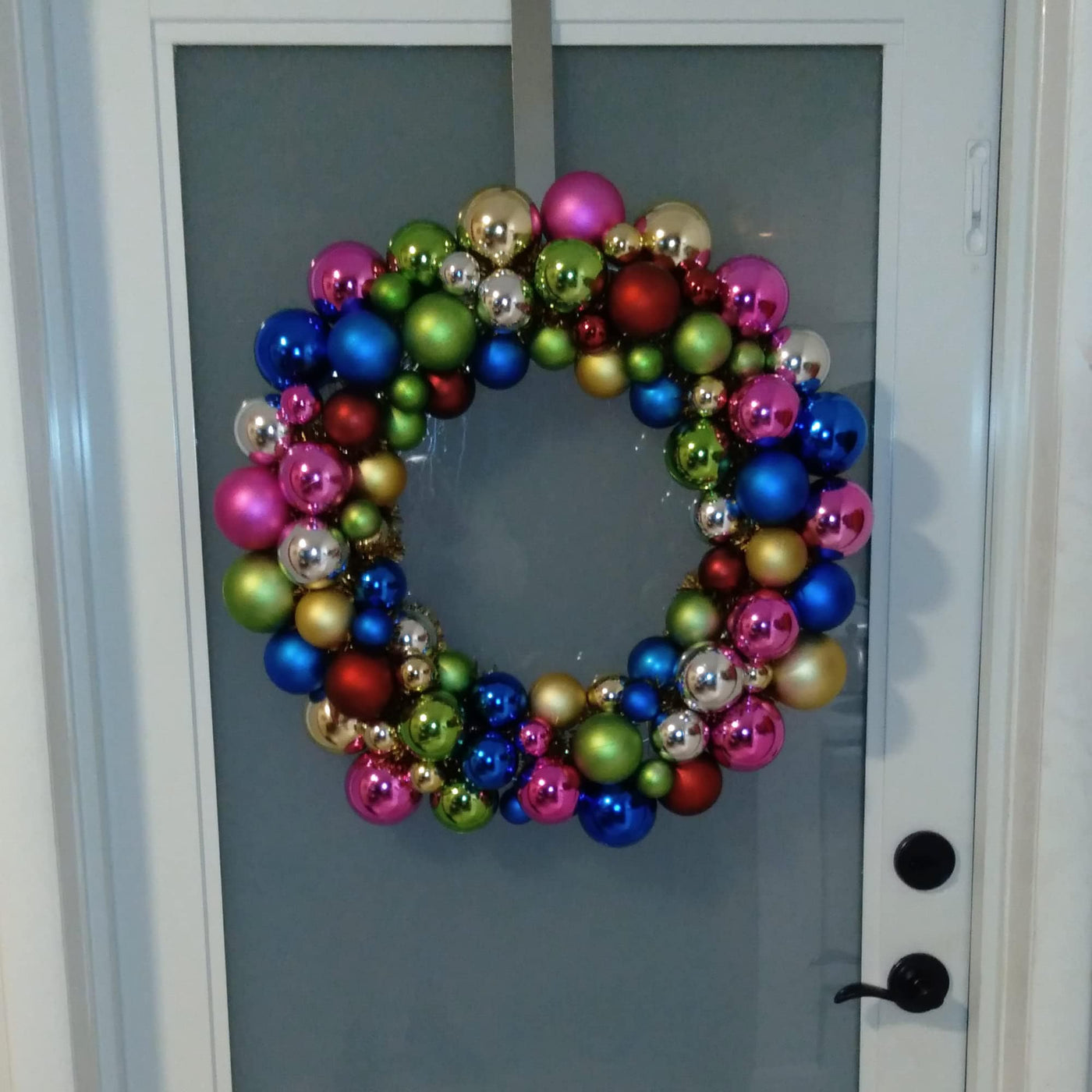 Northlight Northlight Rainbow 2-Finish Shatterproof Ball Christmas Wreath - 24" - Multicolor - Unlit